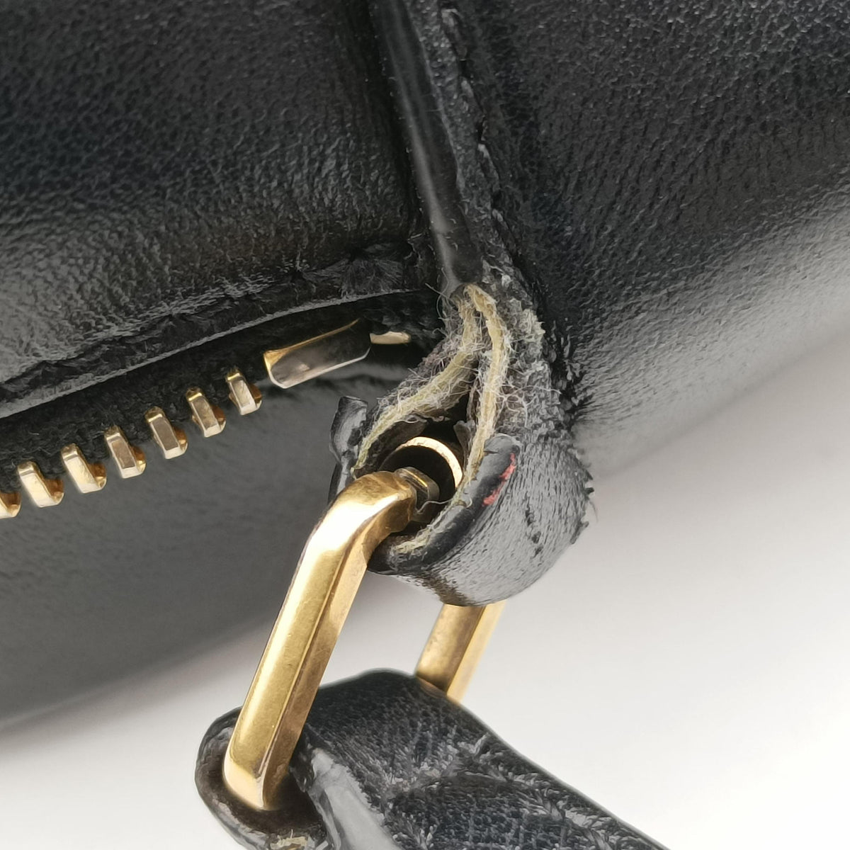 LOU camera Black Leather 574494 GUE574494.0619ルー カメラ ブラック レザー 574494 GUE574494.0619