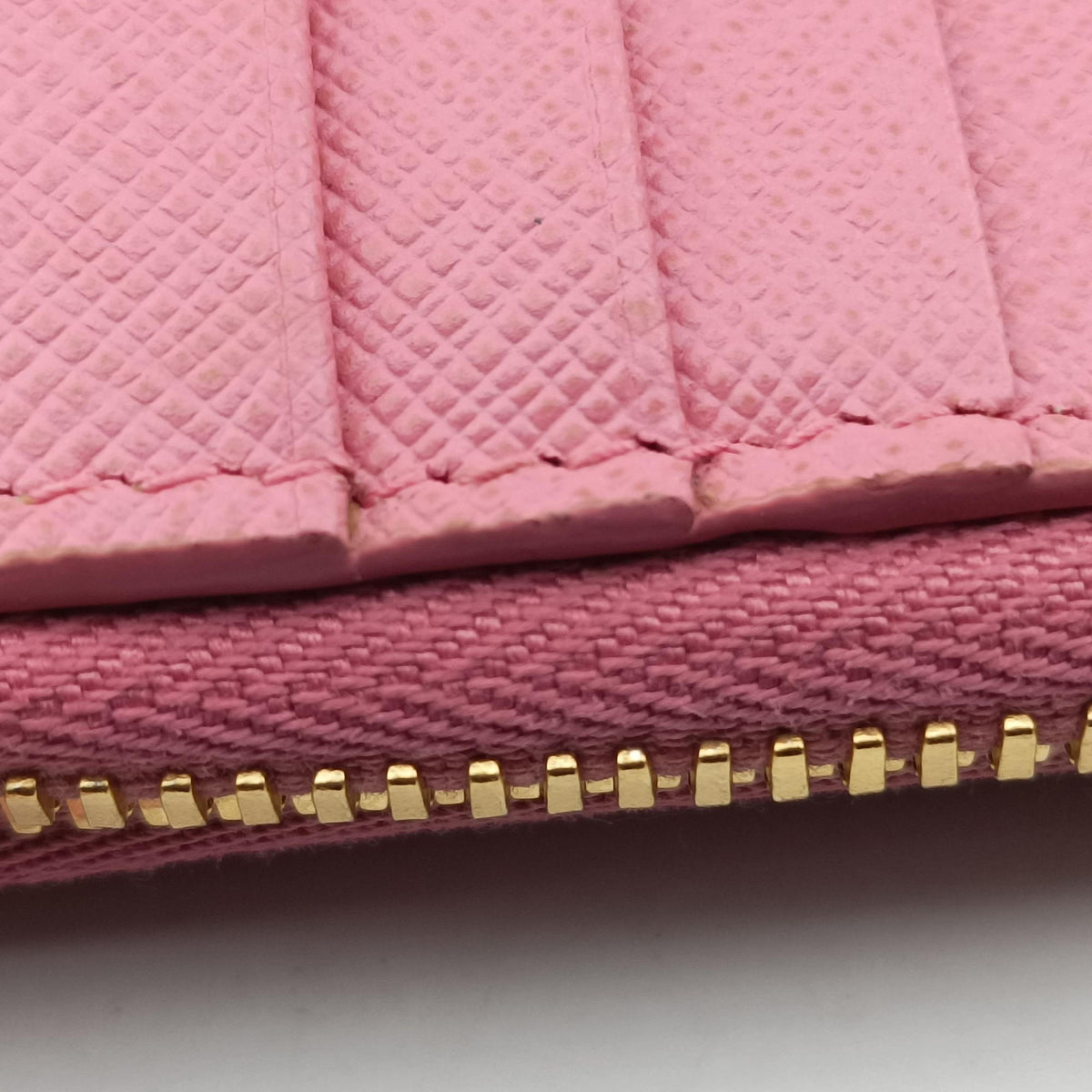 Phone Pouch Pink Saffiano Leather 85 Nフォンポーチ ピンク サフィアーノ レザー 85 N