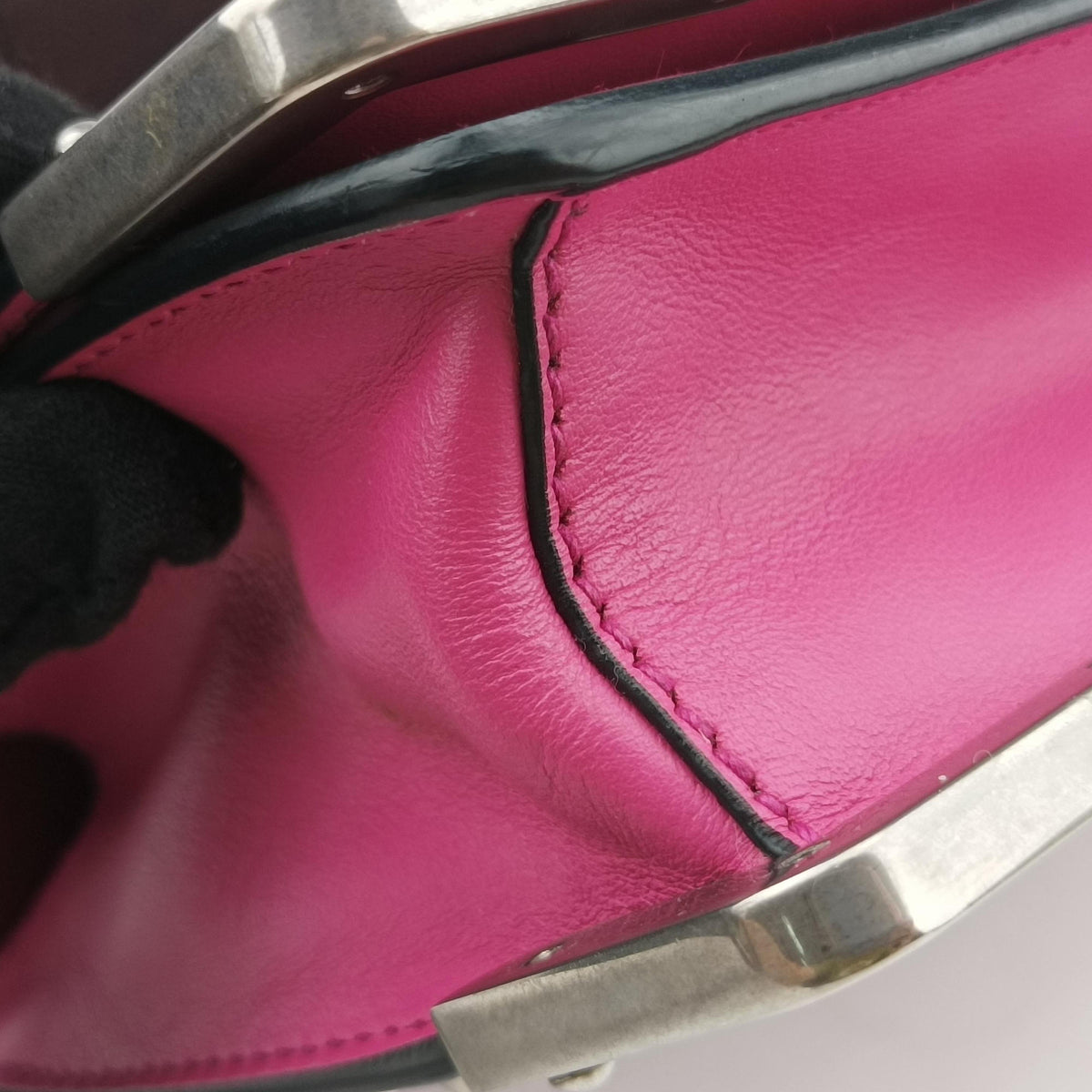 Cahier pink×Black Leather 1BH018 25カイエ ピンク×ブラック レザー 1BH018 25