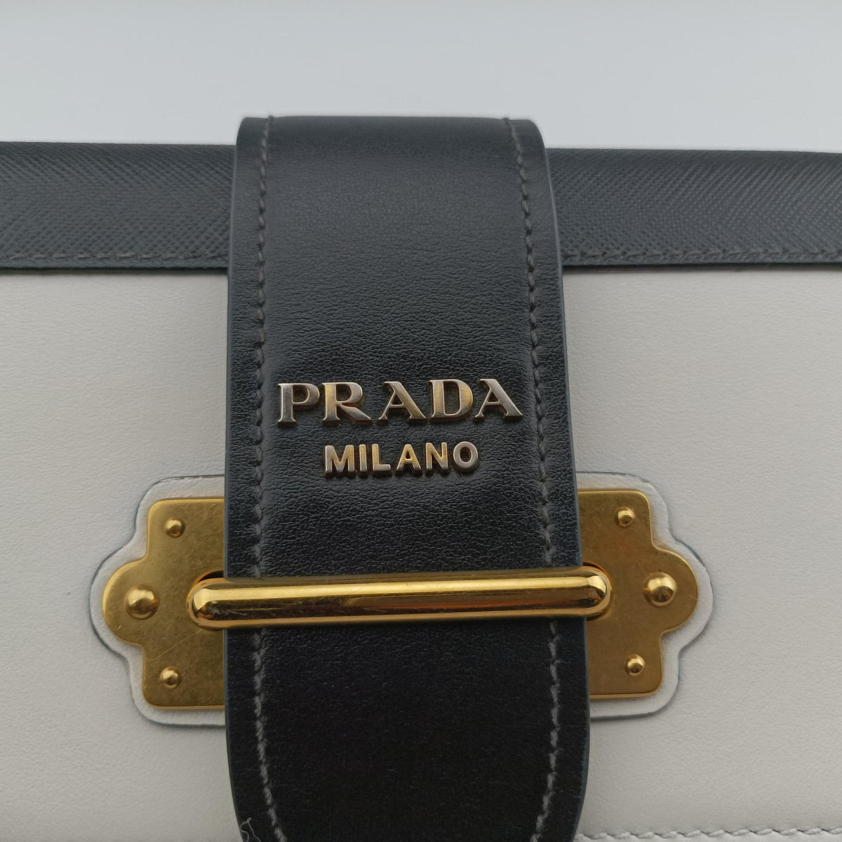 Cahier White Leather×SAFFIANO Leather 1BL004 256カイエ ホワイト レザー×サフィアーノレザー 1BL004 256