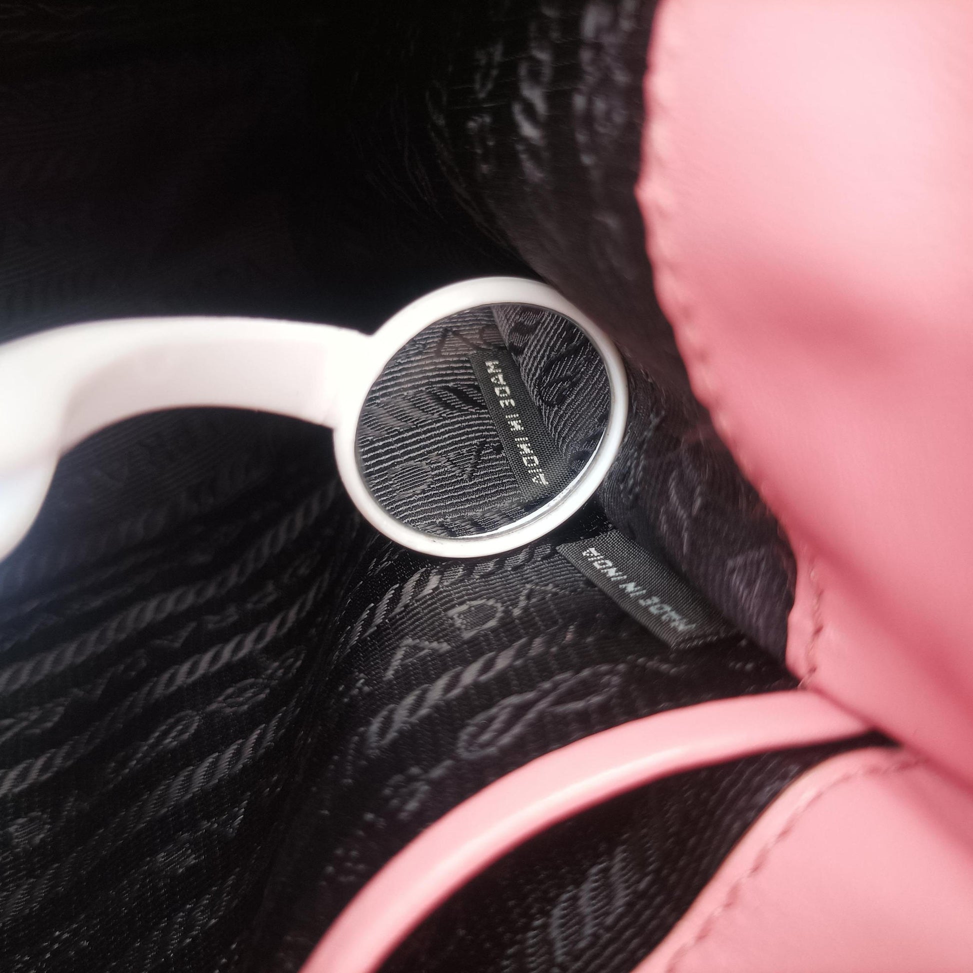 milano logo Pink Saffiano Leather 1BP012 204ミラノロゴ ピンク サフィアーノレザー 1BP012 204