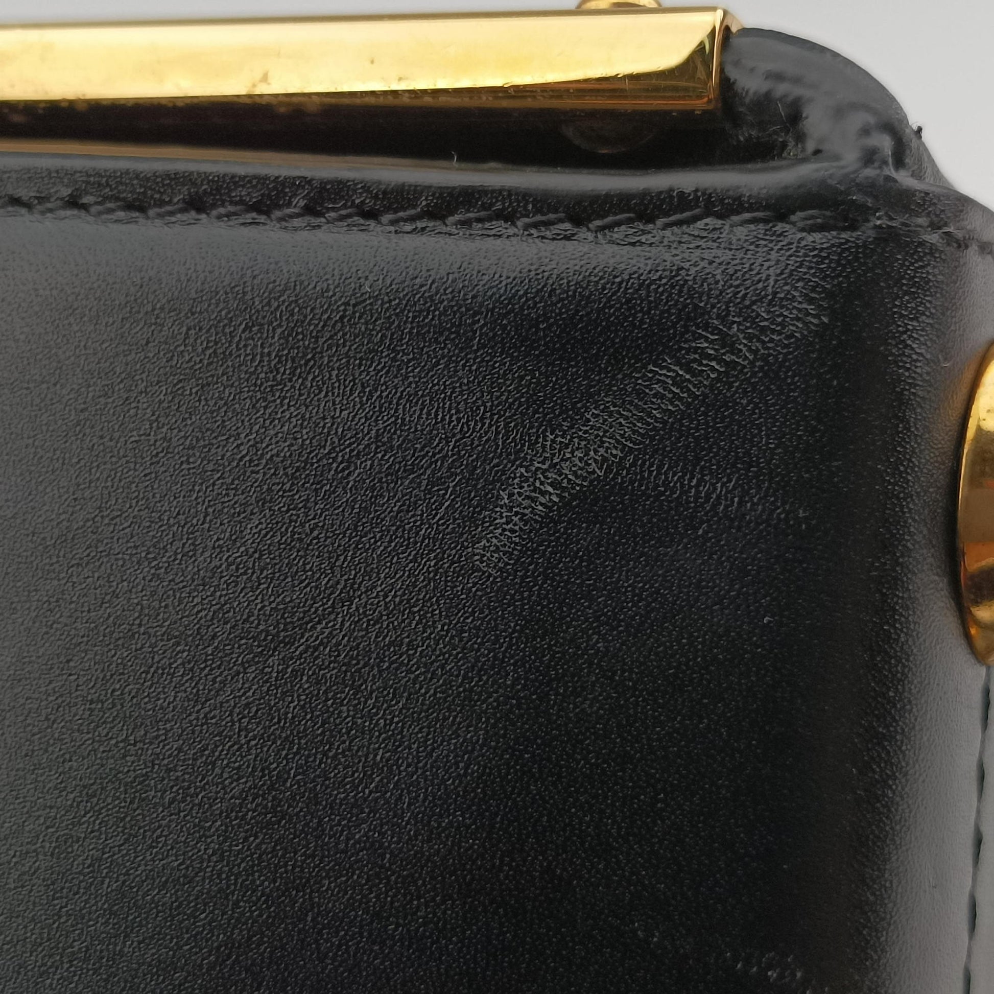 Box Black Leather 530693.494885ボックス ブラック レザー 530693.494885