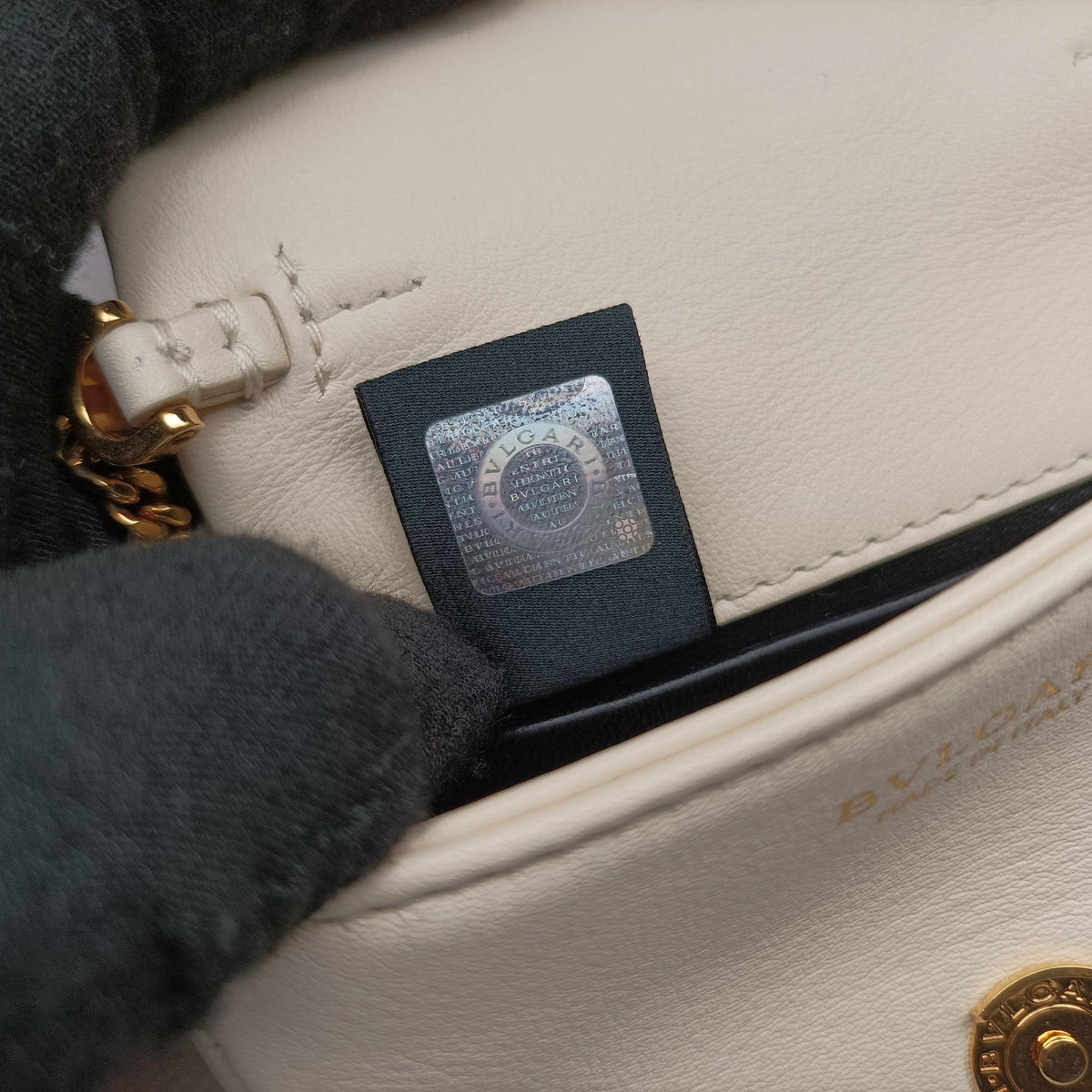 Serpenti Cabochon Micro Ivory Opal calf セルペンティ カボション マイクロ アイボリー オパール カーフ 