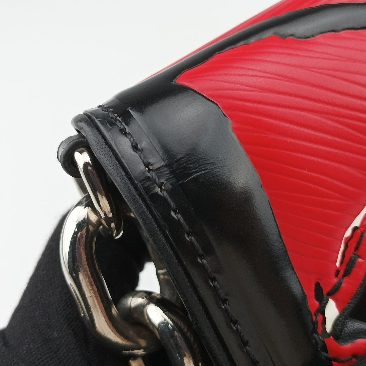 Pochette Kabuki Mask Red × Brown Monogram Canvas × Epi Leather M43527 DU4127ポシェット・カブキ マスク カブキマスクプリント / レッド × ブラウン モノグラム・キャンバス × エピ・レザー M43527 DU4127