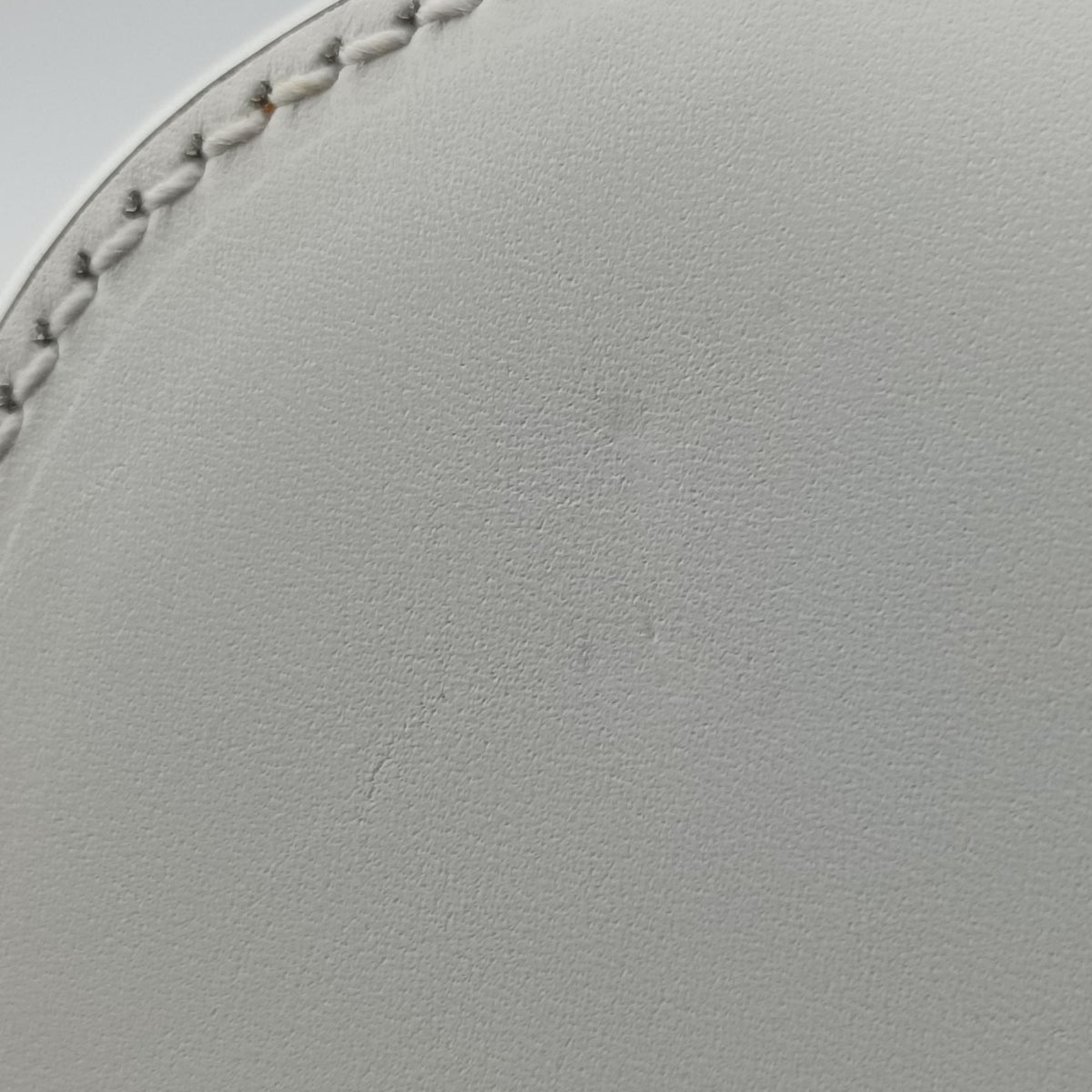 Bright Diamante Bucket White Leather 354229 I016921900ブライトディアマンテ バケット ホワイト レザー 354229 I016921900