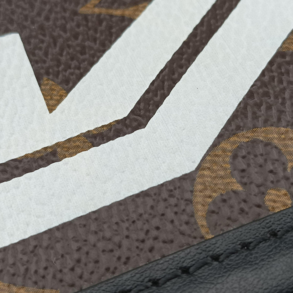 Flat Messenger purple x Brown Monogram Canvas x Denim M44641 CA1159フラットメッセンジャー パープル x ブラウン モノグラム キャンバス x デニム M44641 CA1159