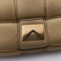 Padded CASSETTE Beige lambskin B08917888Dパデッド カセット ベージュ ラムスキン B08917888D