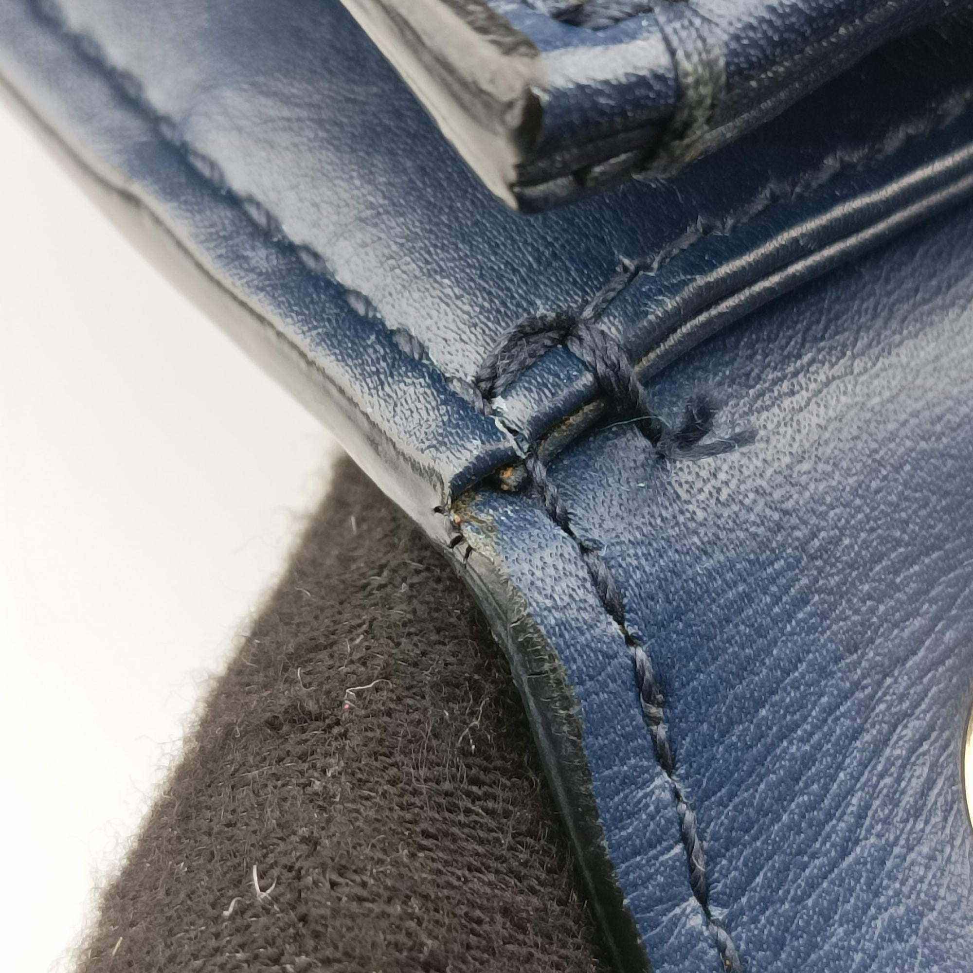 SERPENTI FOREVER Navy Leather DG.A16.39204セルペンティ フォーエバー ネービー レザー DG.A16.39204