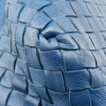 Intrecciato Blue lambskin B02553741Vイントレチャート ブルー ラムスキン B02553741V