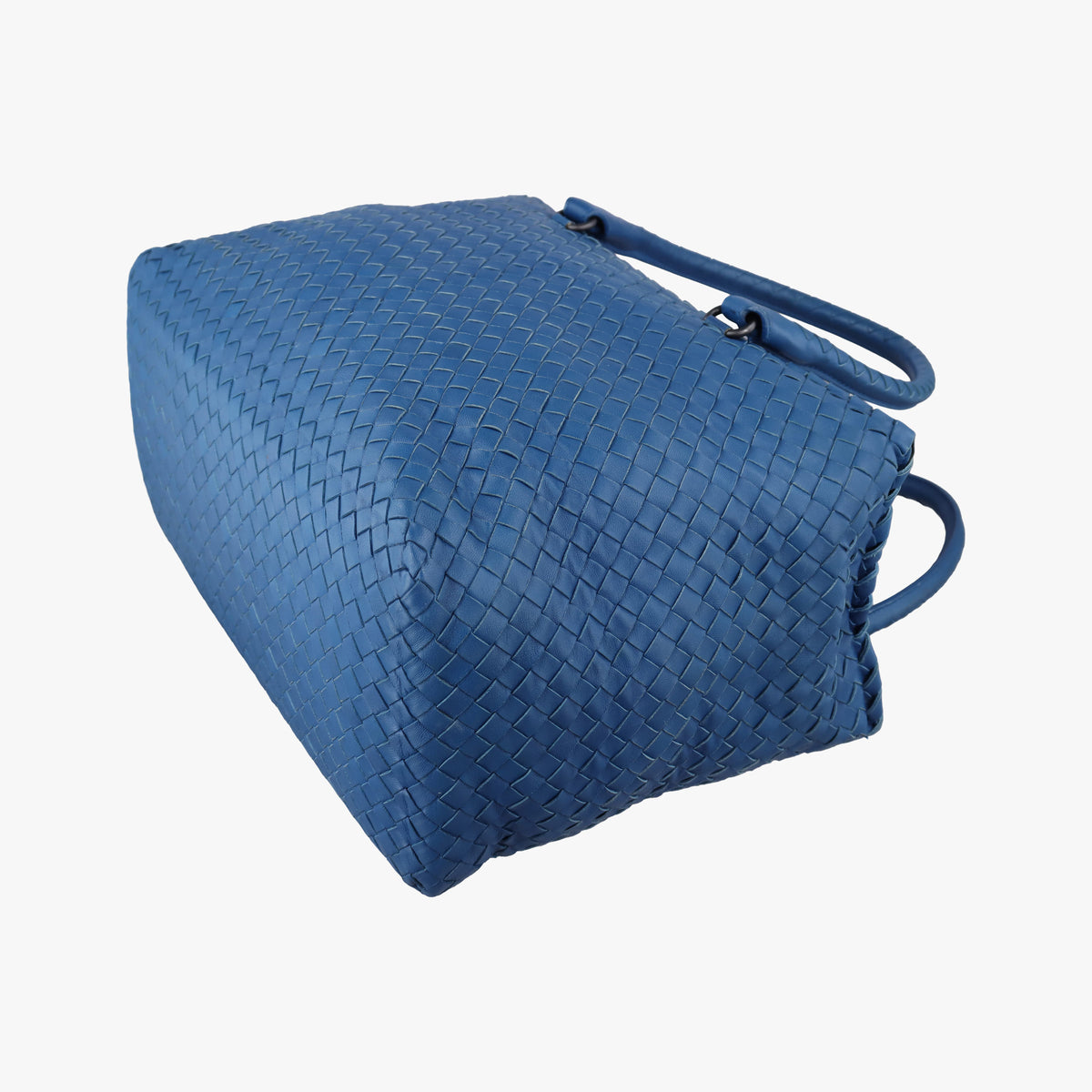 Intrecciato Blue lambskin B02553741Vイントレチャート ブルー ラムスキン B02553741V