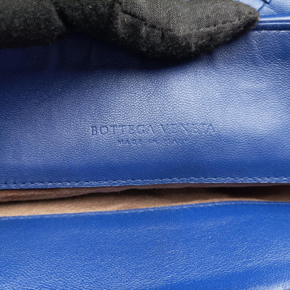 Intrecciato Olimpia Blue lambskin B07074592Nイントレチャート オリンピア ブルー ラムスキン B07074592N