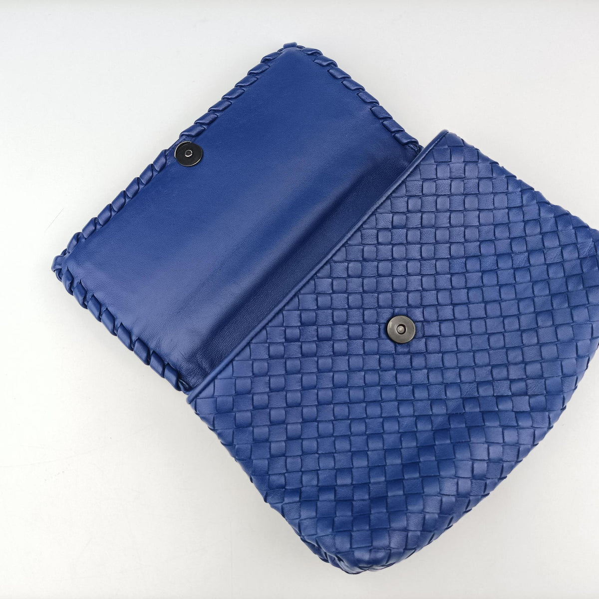 Intrecciato Olimpia Blue lambskin B07074592Nイントレチャート オリンピア ブルー ラムスキン B07074592N