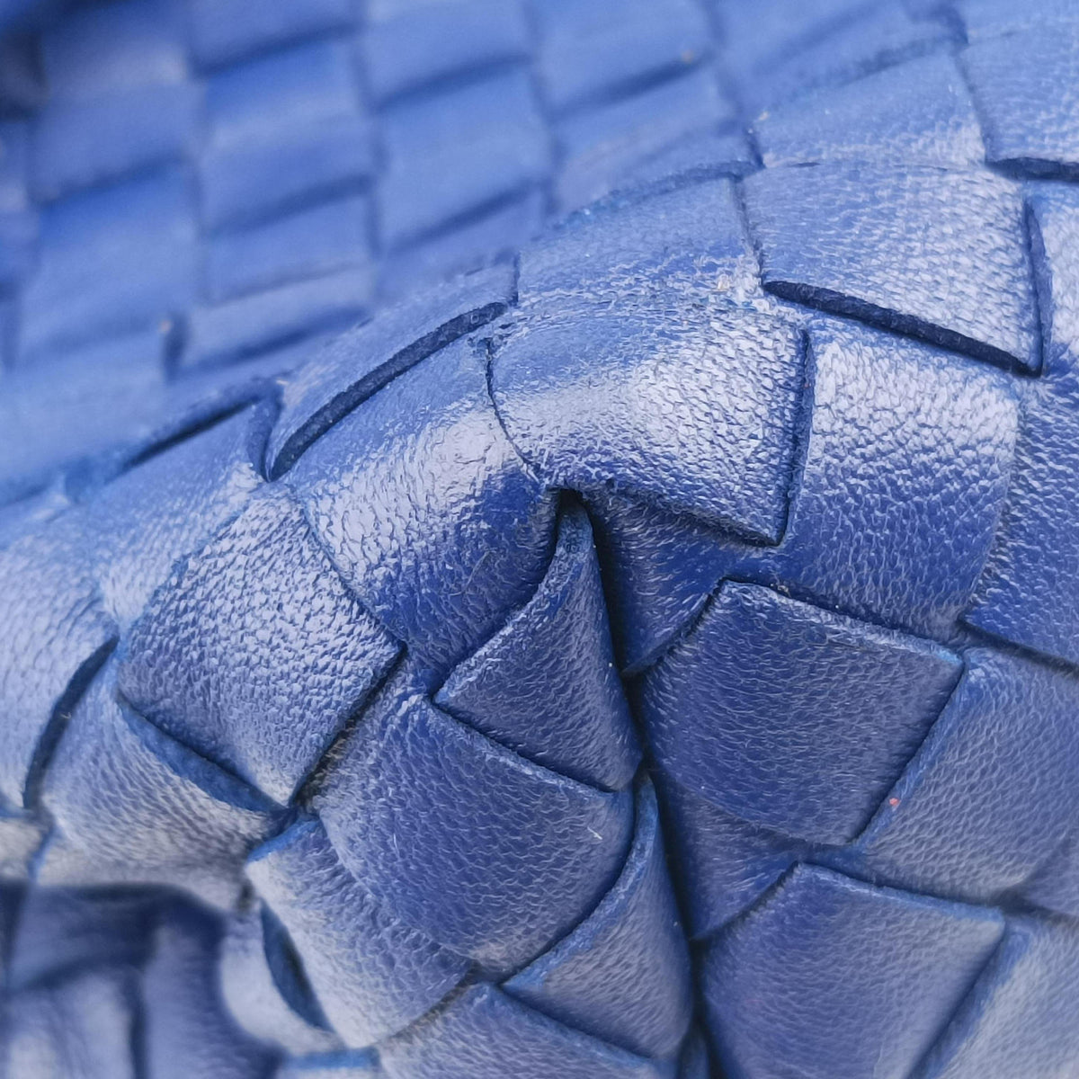 Intrecciato Olimpia Blue lambskin B07074592Nイントレチャート オリンピア ブルー ラムスキン B07074592N