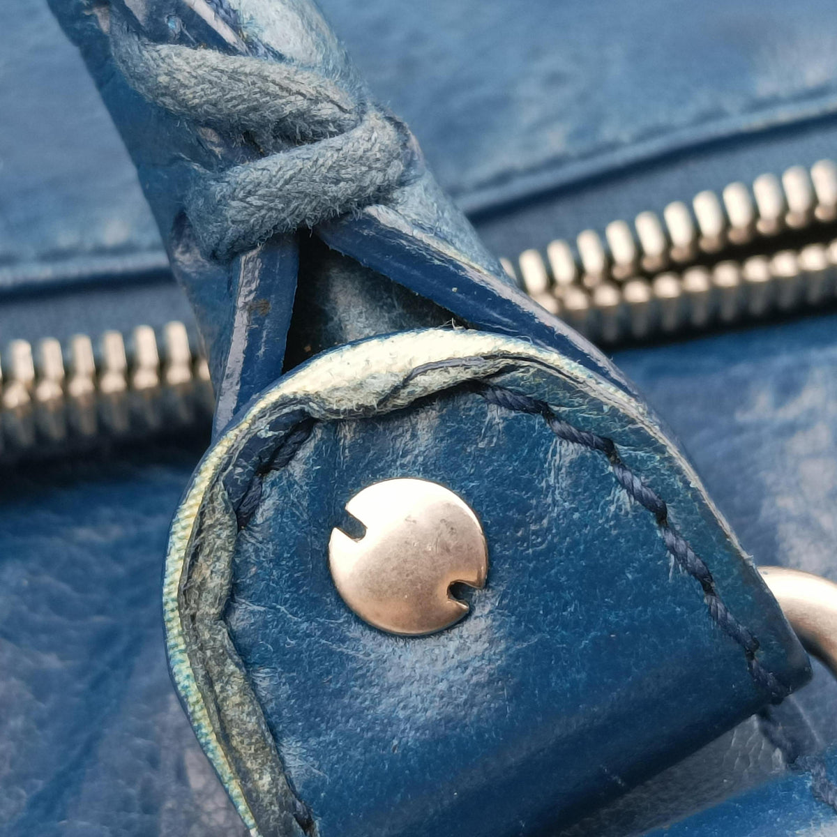 Giant City Blue Lambskin 298931.4225 I 538735ジャイアントシティ ブルー ラムスキン 298931.4225 I 538735