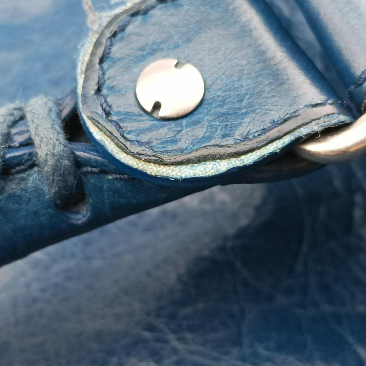 Giant City Blue Lambskin 298931.4225 I 538735ジャイアントシティ ブルー ラムスキン 298931.4225 I 538735