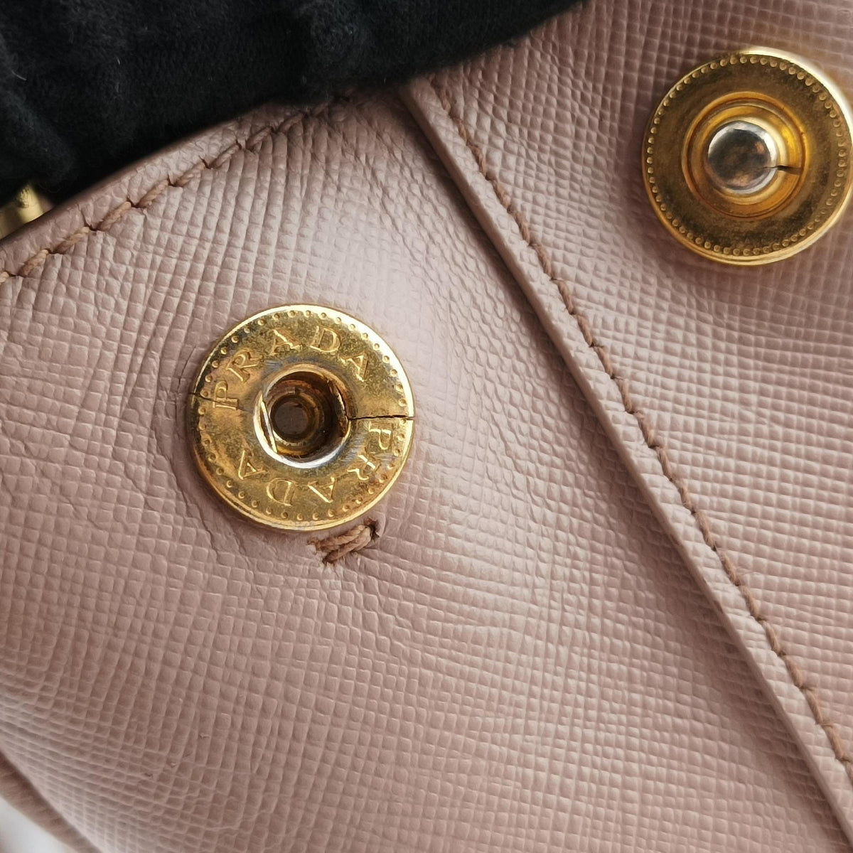 Galleria Pink SAFFIANO Leather BN1786 180ガレリア ピンク サフィアーノレザー BN1786 180