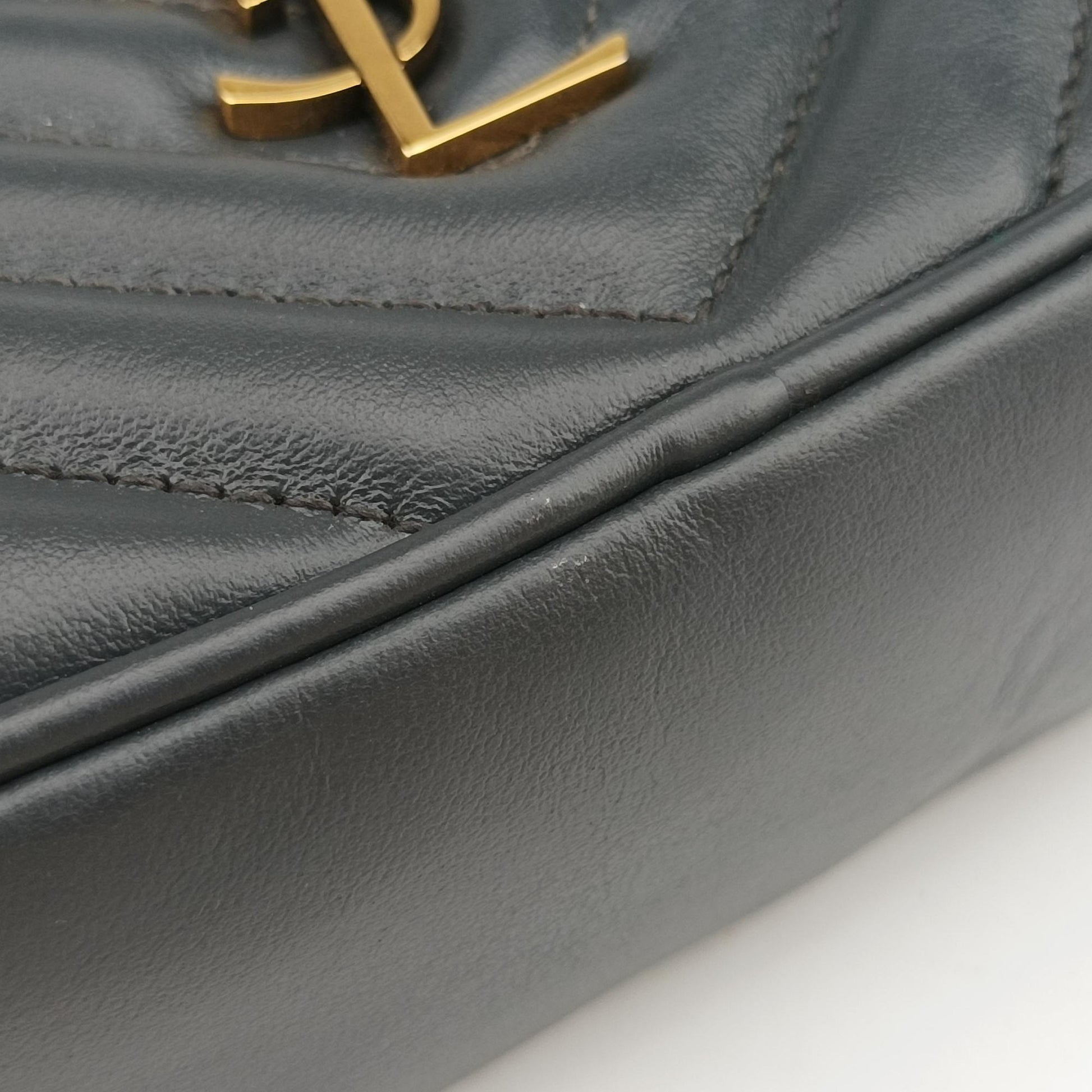 Lou chevron tassel charm camera Black Leather 534817 GLT534817.0319ルー シェブロン タッセル チャーム カメラ ブラック レザー 534817 GLT534817.0319