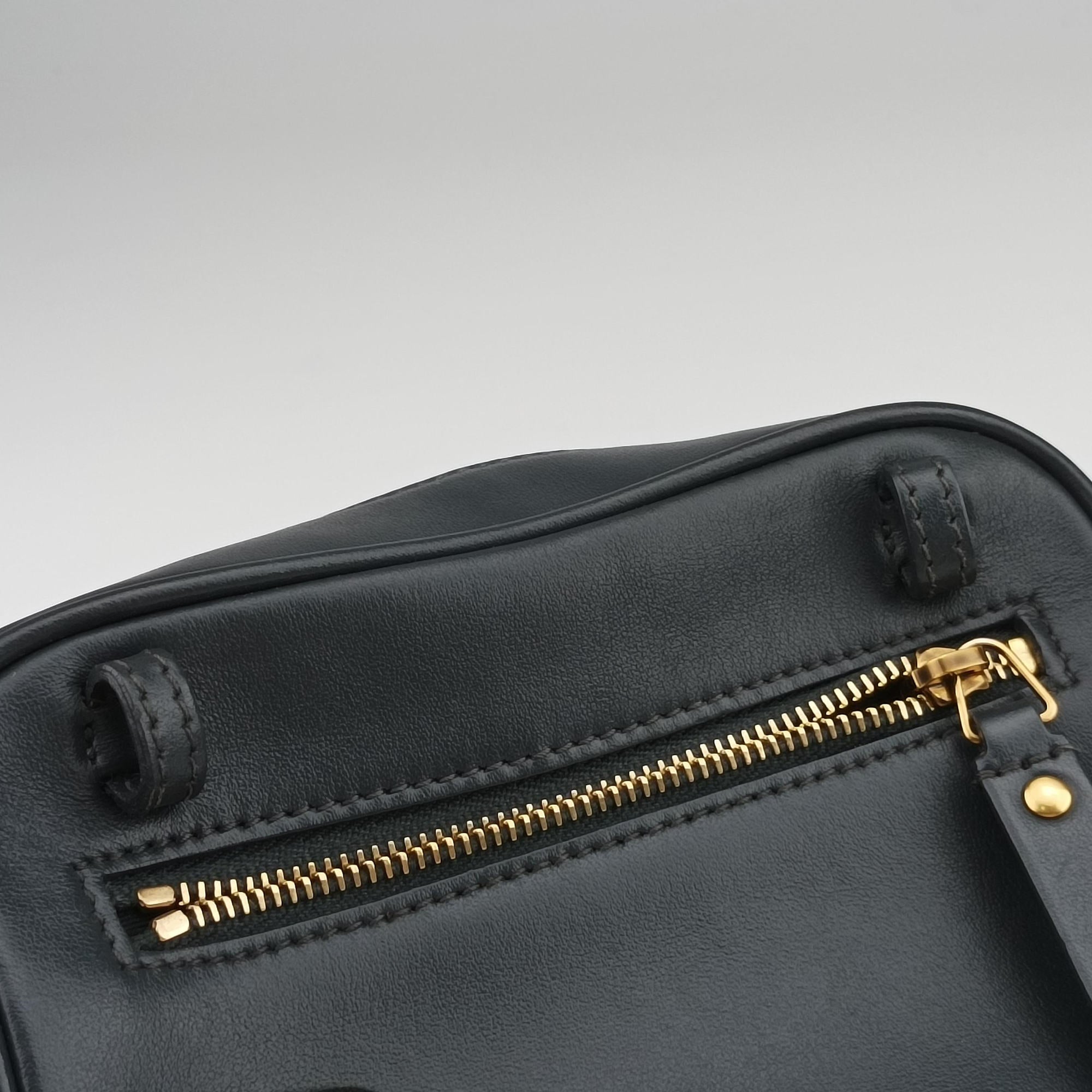 Lou chevron tassel charm camera Black Leather 534817 GLT534817.0319ルー シェブロン タッセル チャーム カメラ ブラック レザー 534817 GLT534817.0319