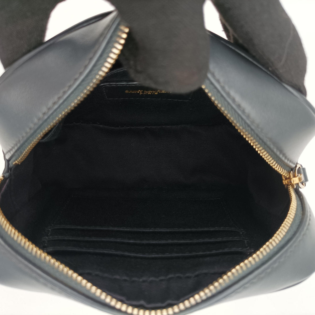 Lou chevron tassel charm camera Black Leather 534817 GLT534817.0319ルー シェブロン タッセル チャーム カメラ ブラック レザー 534817 GLT534817.0319