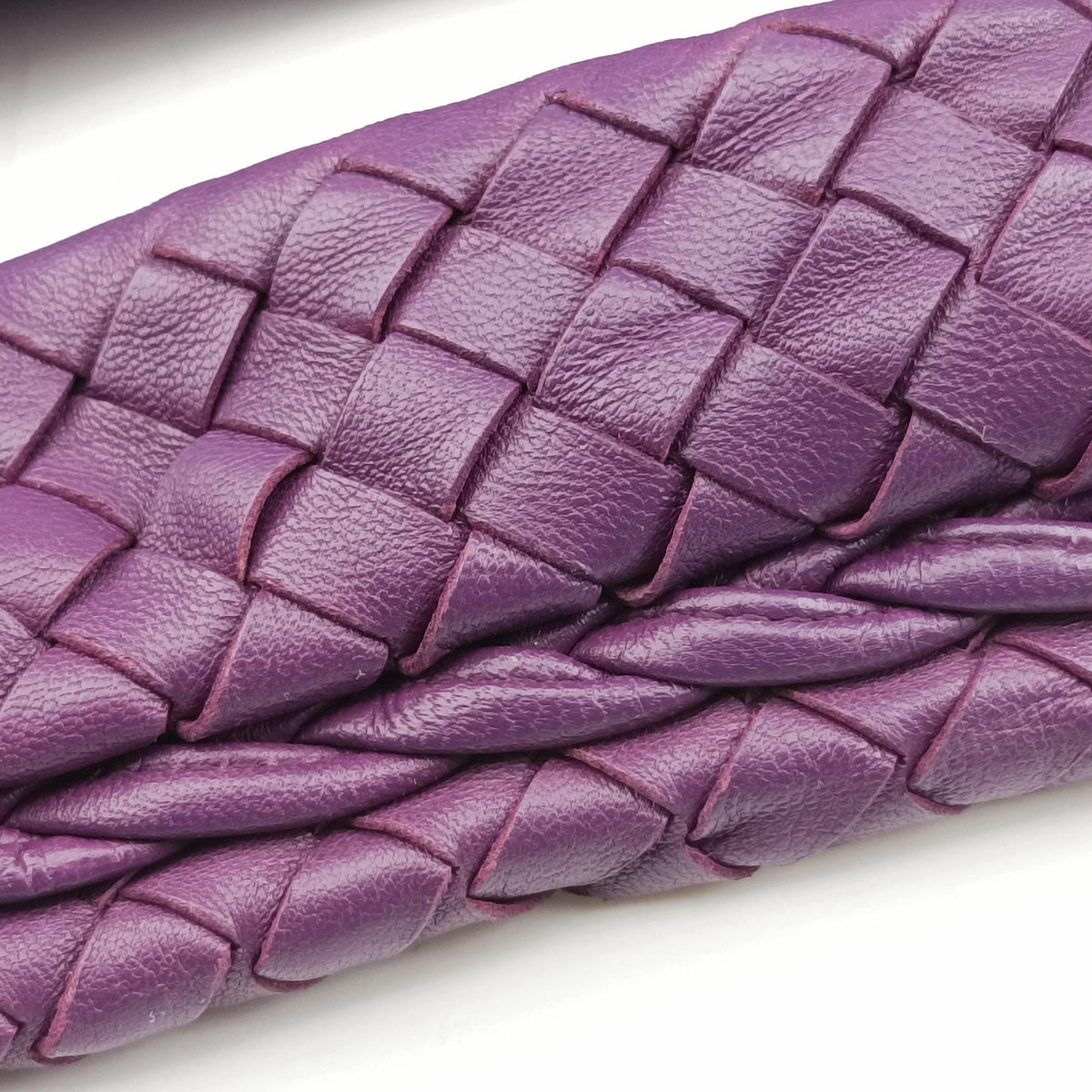Intrecciato Purple lambskin B03701084Iイントレチャート パープル ラムスキン B03701084I