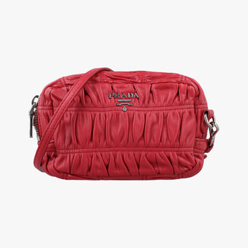 Gaufre Mini Red leather 1BH112 53ギャザーミニ レッド レザー 1BH112 53