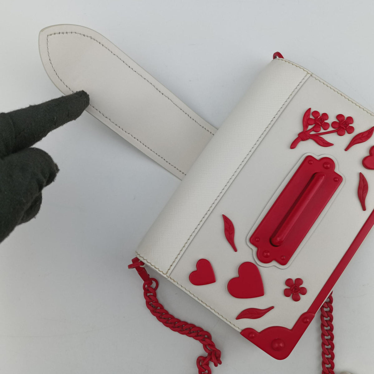 Cahier Heart and Flower White×red leather 25 Pカイエ ハート フラワー ホワイト×レッド レザー 25 P