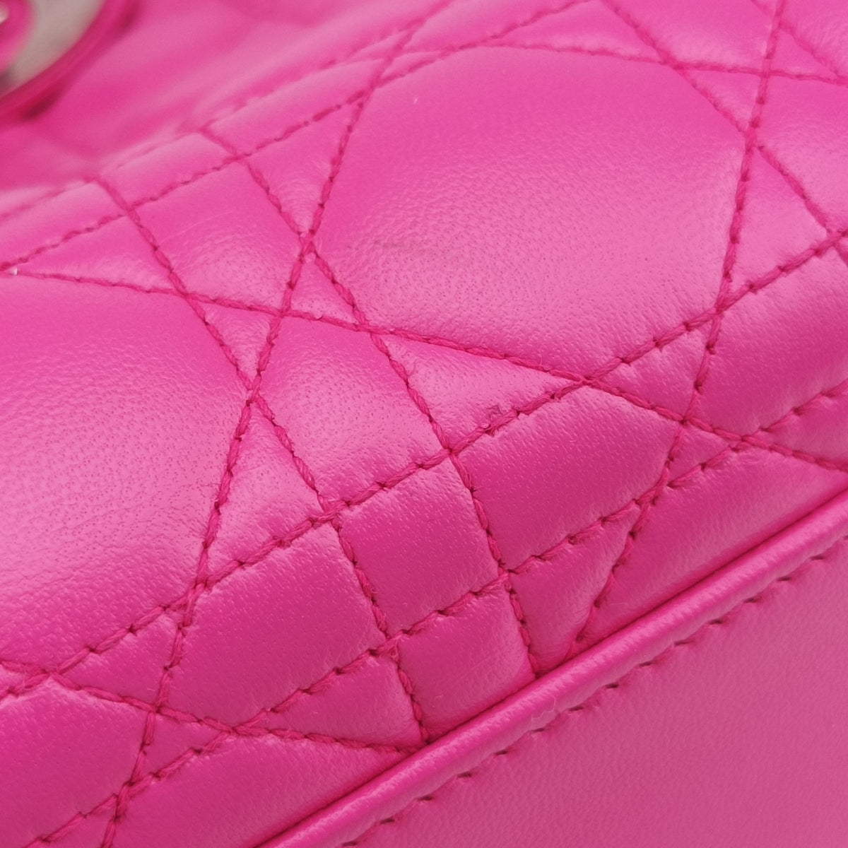 Lady Dior Pink lambskin 08-MA-1121レディディオール ピンク ラムスキン 08-MA-1121