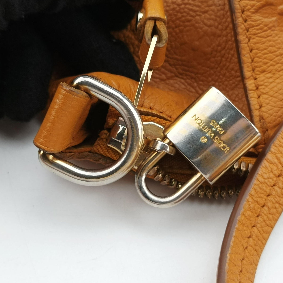Lumineuse PM saffron Monogram Empreinte M94324 TR2173ルミューズPM サフラン モノグラムアンプラント M94324 TR2173