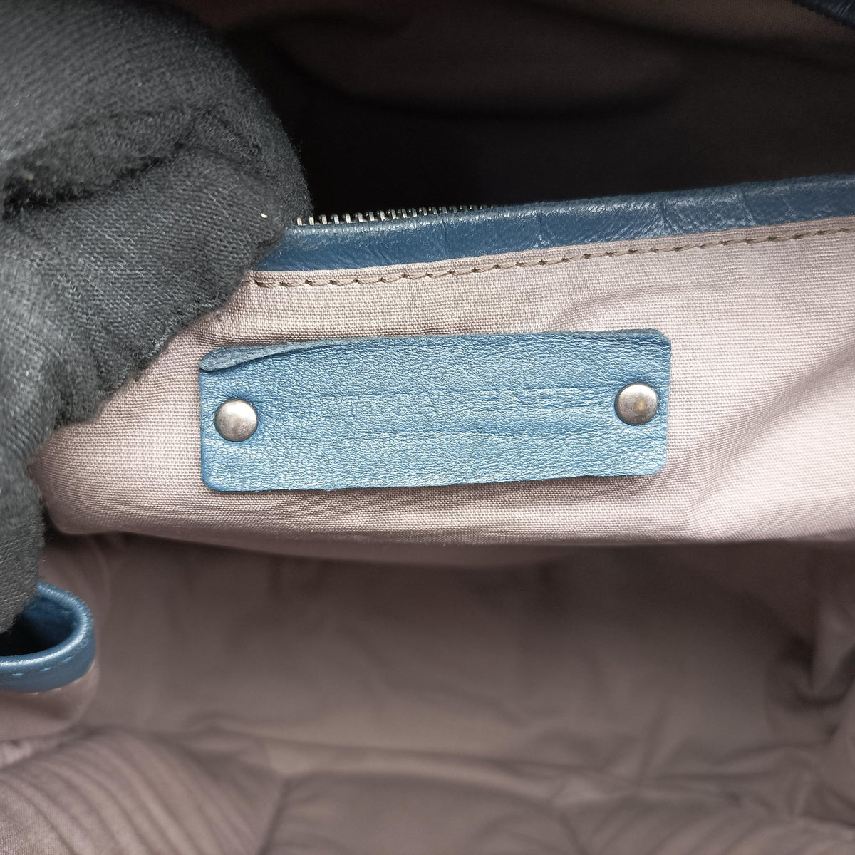 Intrecciato Blue lambskin B07130935Kイントレチャート ブルー ラムスキン B07130935K