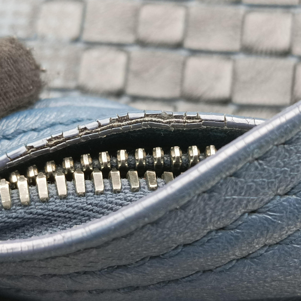 Intrecciato Blue lambskin B07130935Kイントレチャート ブルー ラムスキン B07130935K