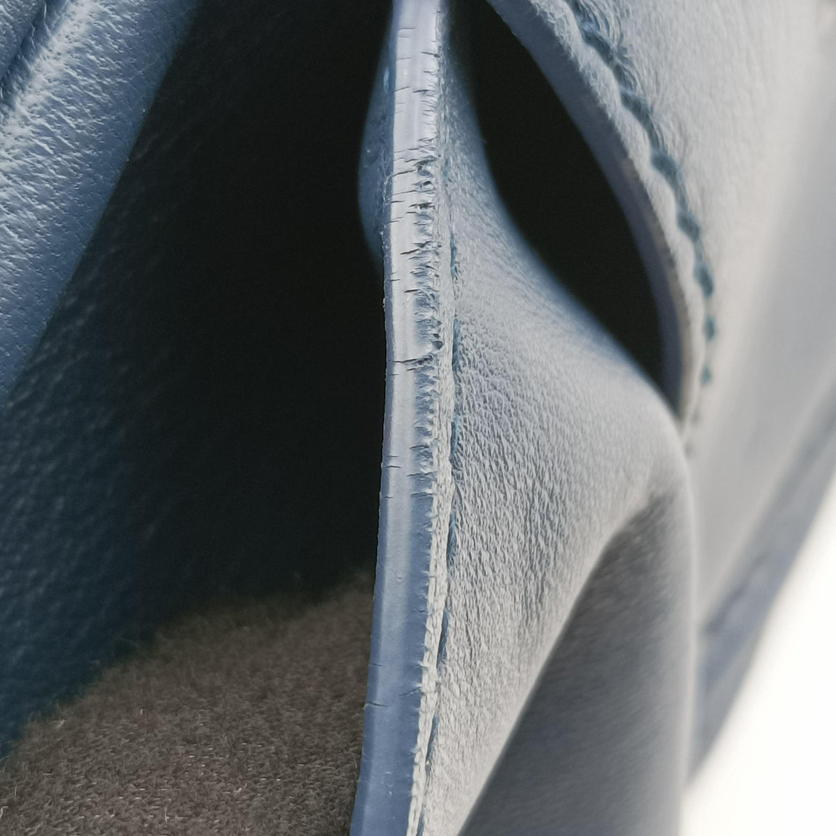 Intrecciato Blue lambskin B07130935Kイントレチャート ブルー ラムスキン B07130935K
