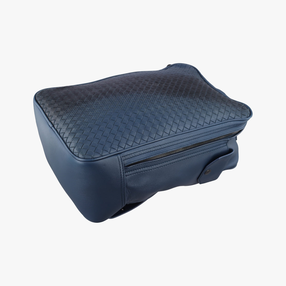 Intrecciato Blue lambskin B07130935Kイントレチャート ブルー ラムスキン B07130935K