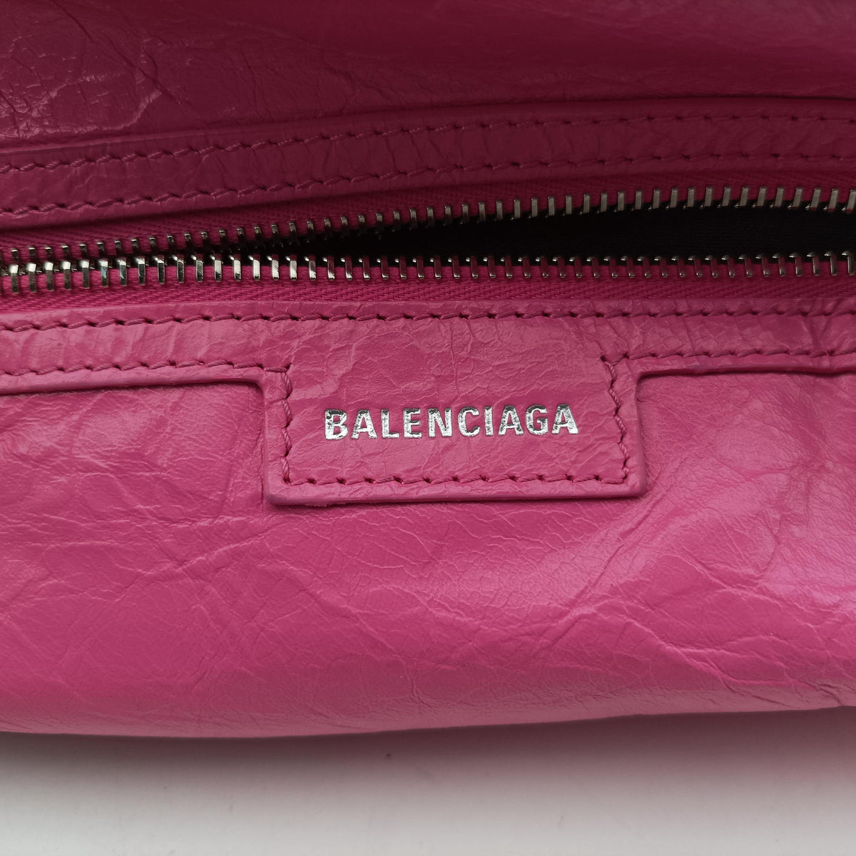Superbusy XS Sling Bag Pink leather 762516 762516.5639.O.568008スーパービジー XS スリング バッグ ピンク レザー 762516 762516.5639.O.568008