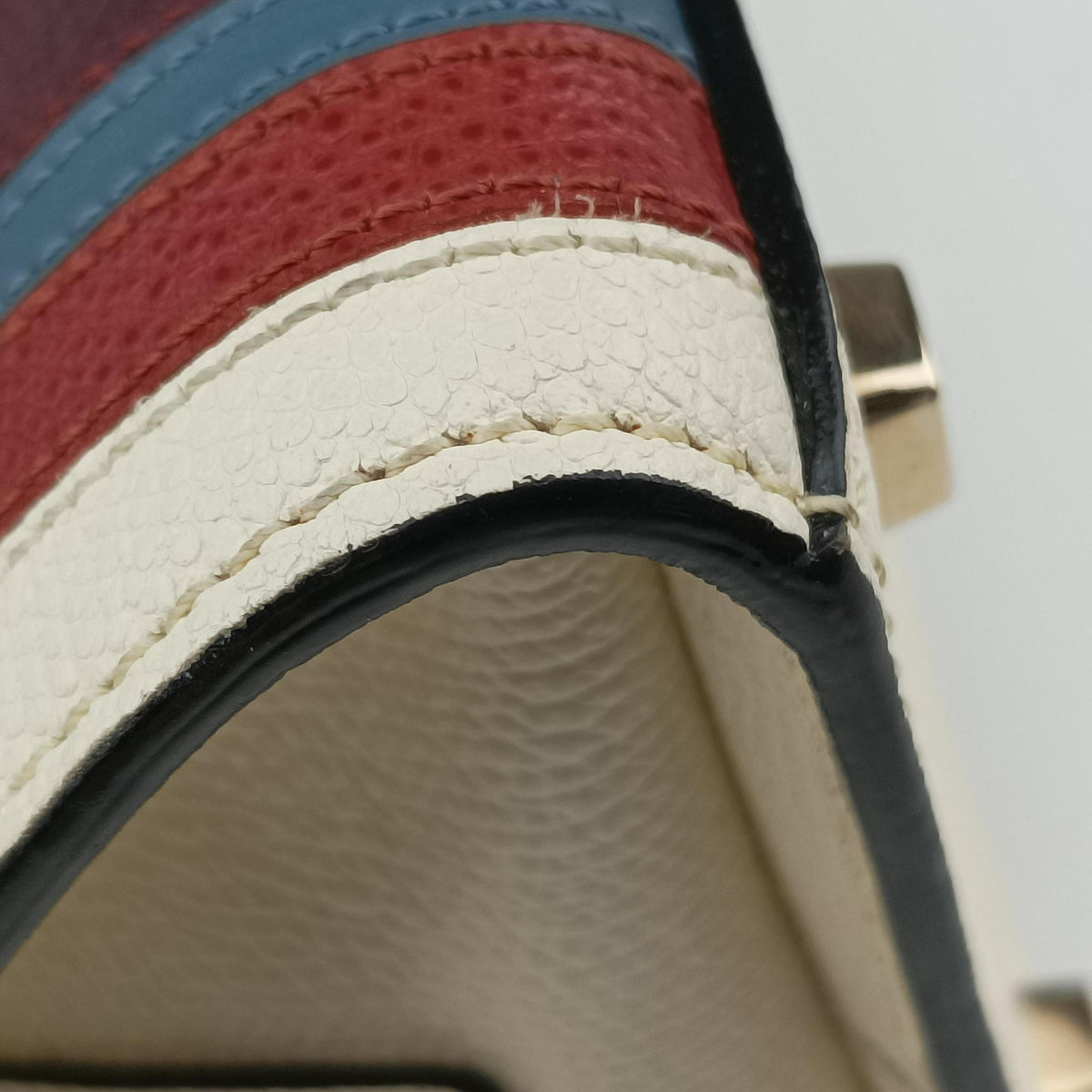 Iside White x Multi Leather N 502224イジィデ ホワイト x マルチ レザー N 502224