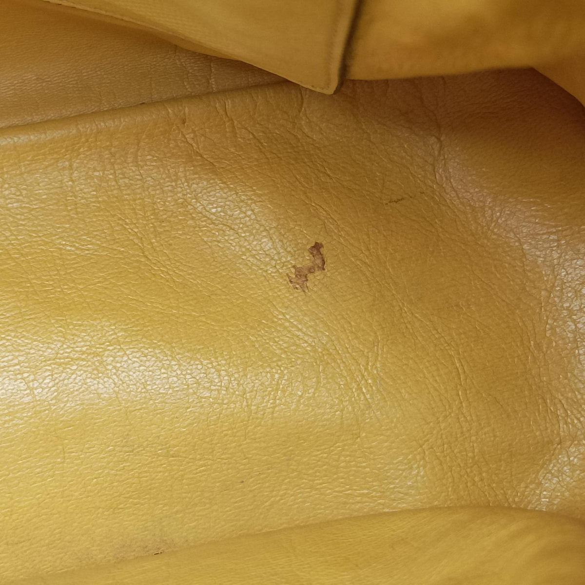Cuir Top Handle Yellow SAFFIANO Leather BL0902 117クイール トップ ハンドル イエロー サフィアーノレザー BL0902 117