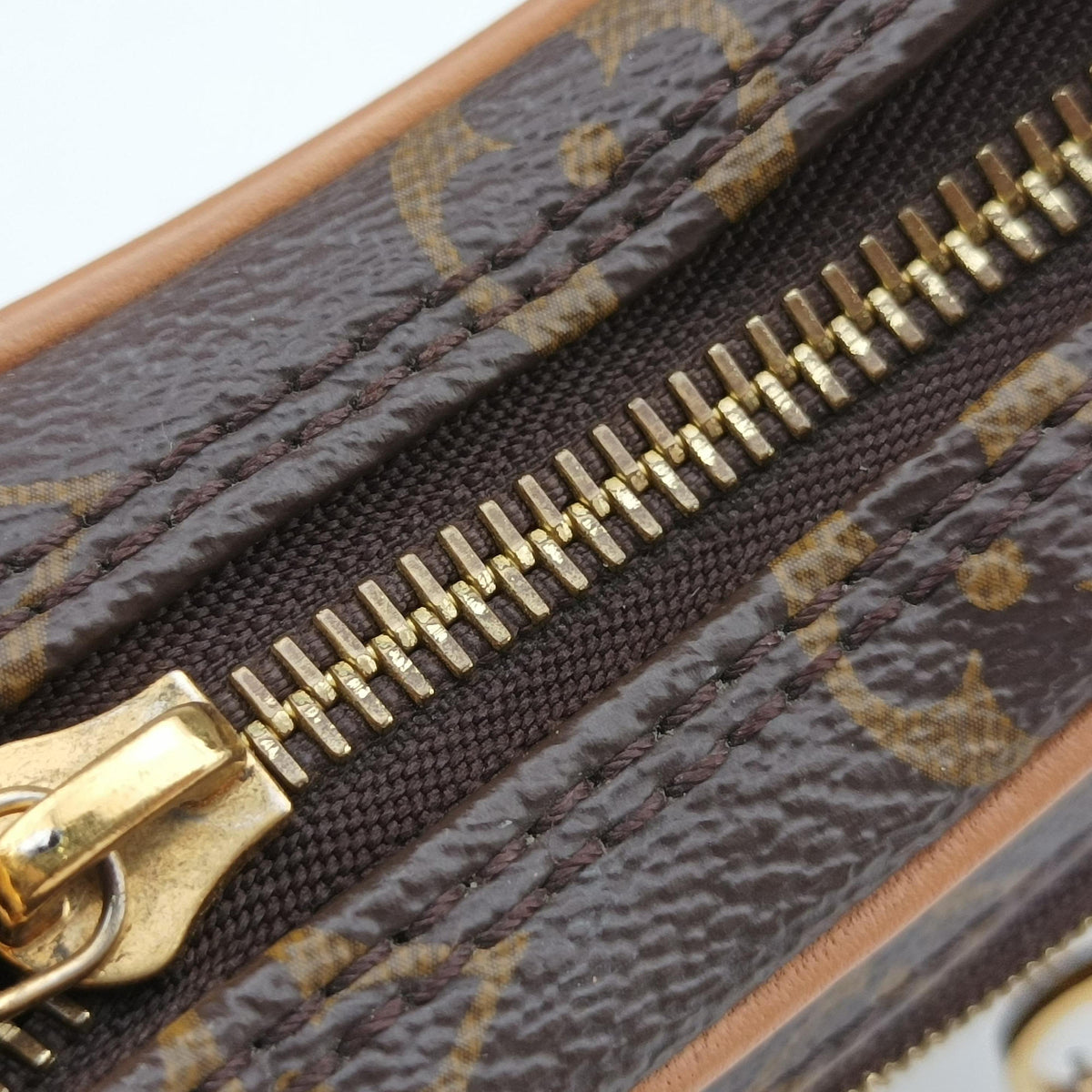 LOOP Brown×Beige Monogram Canvas M81098 IC Chipループ モノグラム/ブラウン×ベージュ モノグラムキャンバス M81098 ICチップ