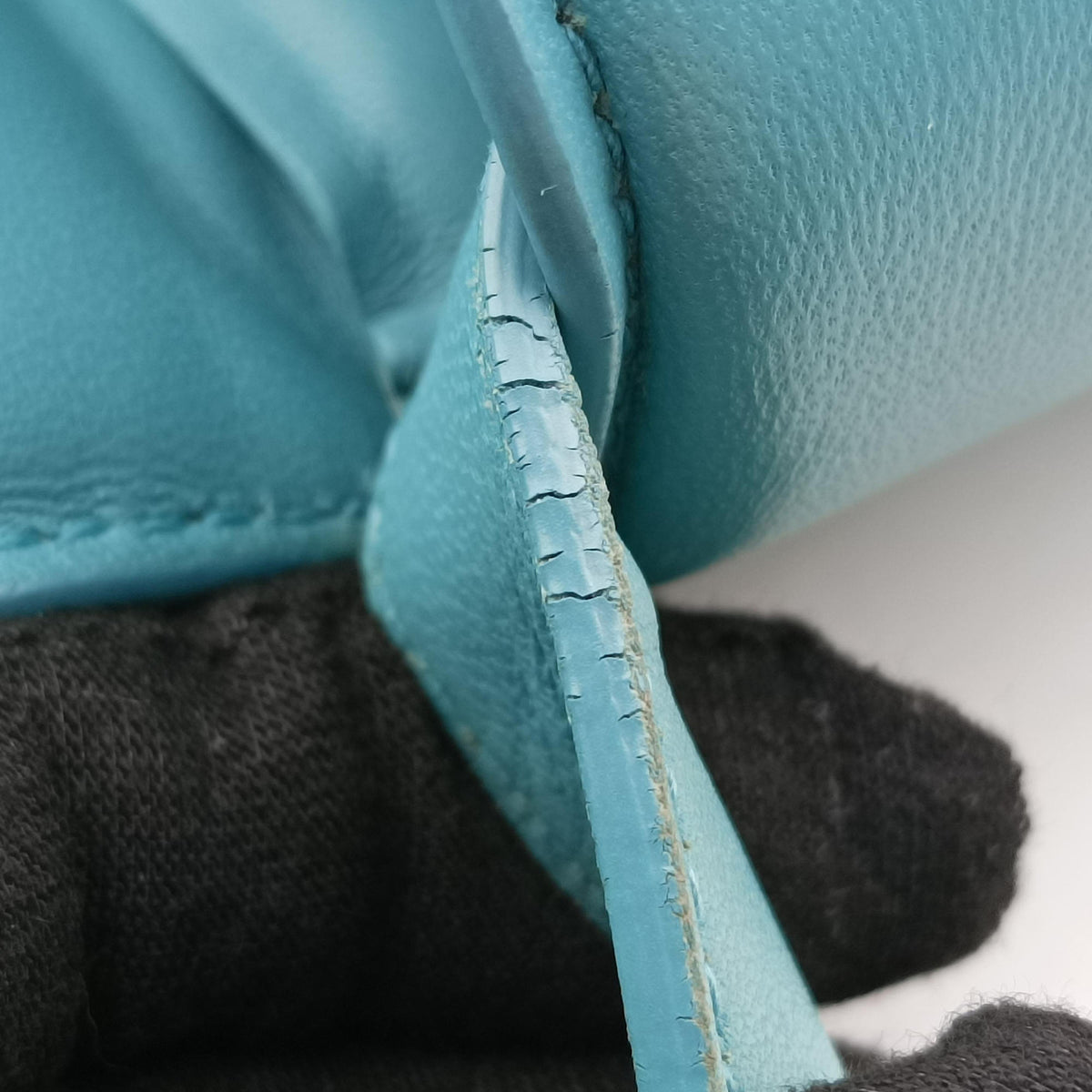 Padded Cassette Blue lambskin 591970 B09024081Nパデッド カセット ブルー ラムスキン 591970 B09024081N