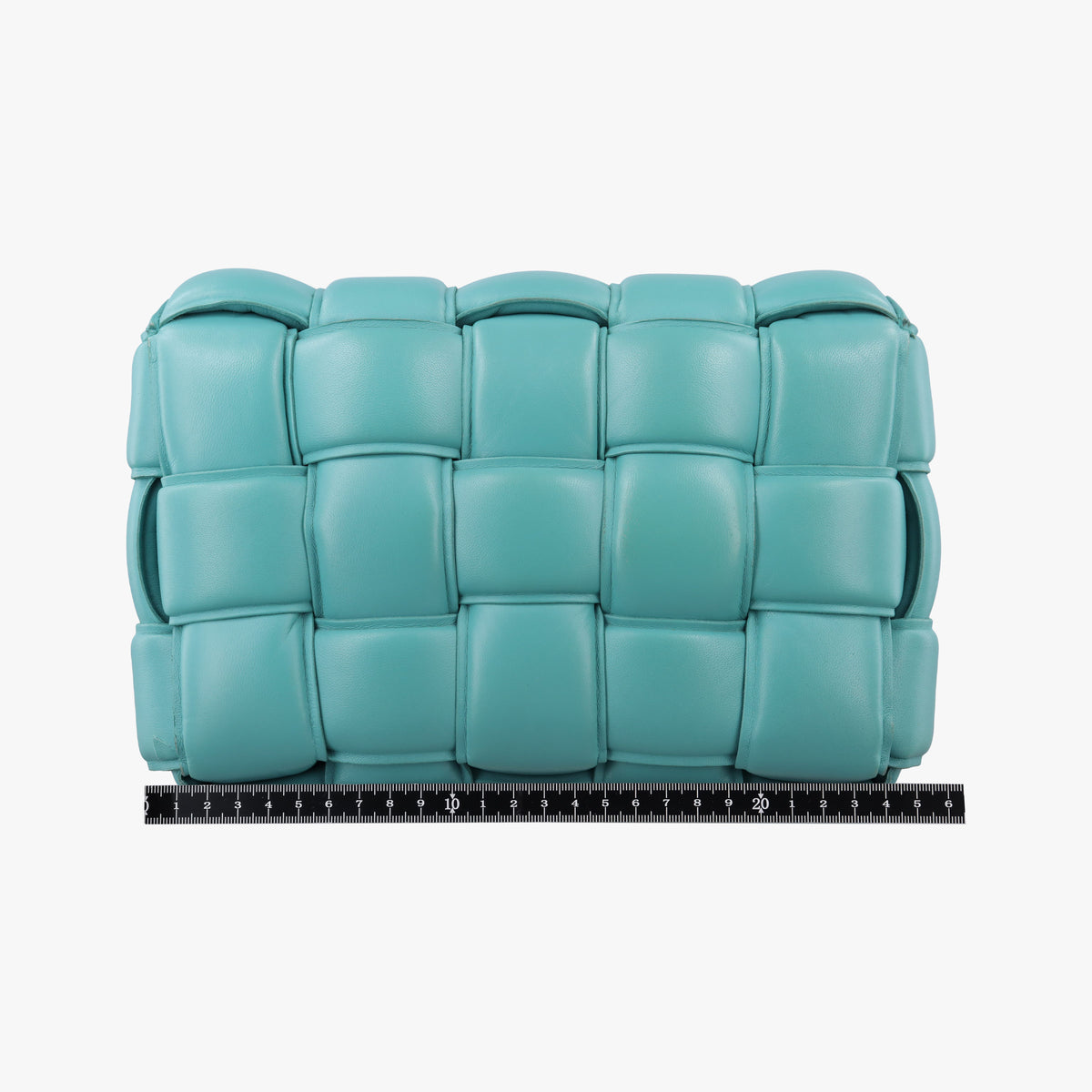 Padded Cassette Blue lambskin 591970 B09024081Nパデッド カセット ブルー ラムスキン 591970 B09024081N