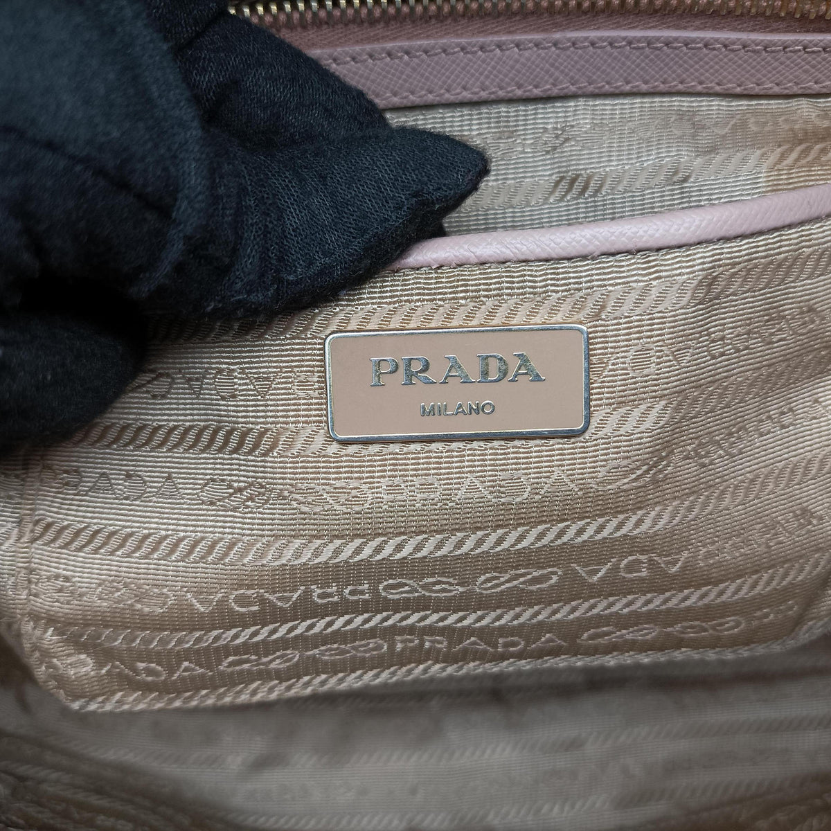 Galleria Pink SAFFIANO Leather BN2274 100ガレリア ピンク サフィアーノレザー BN2274 100