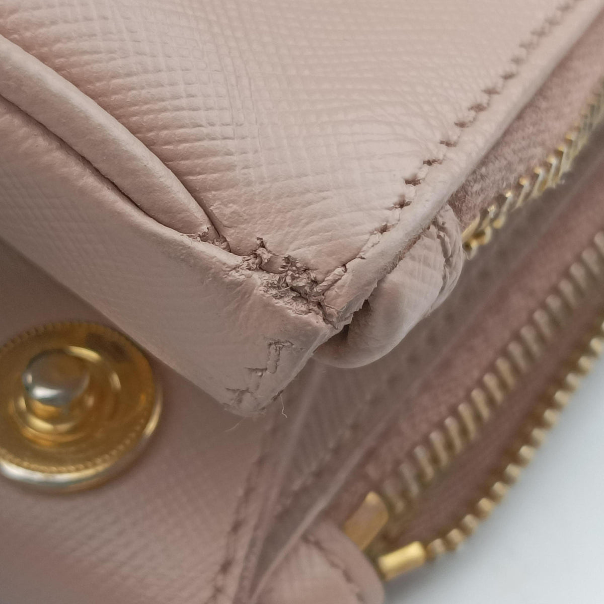 Galleria Pink SAFFIANO Leather BN2274 100ガレリア ピンク サフィアーノレザー BN2274 100