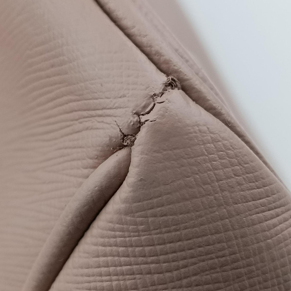 Galleria Pink SAFFIANO Leather BN2274 100ガレリア ピンク サフィアーノレザー BN2274 100