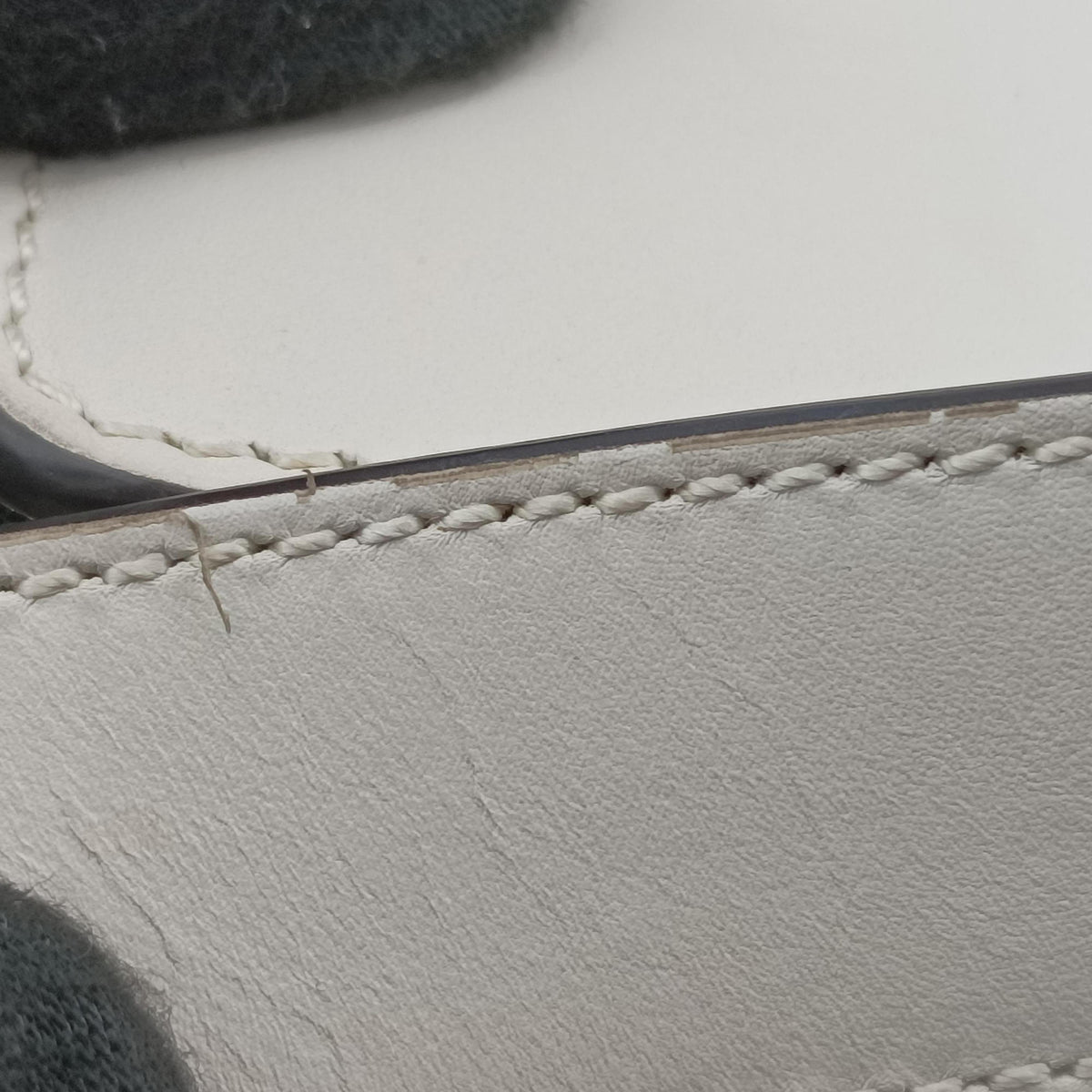 Sylvie White Leather 421882 E023605233シルヴィ ホワイト レザー 421882 E023605233