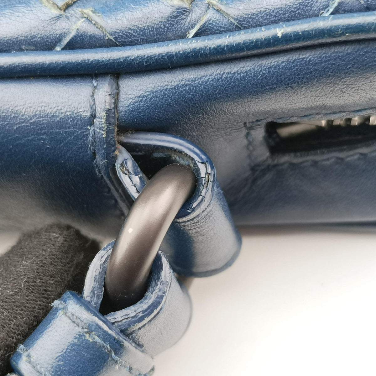 Intrecciato Navy lambskin B063228950イントレチャート ネイビー ラムスキン B063228950