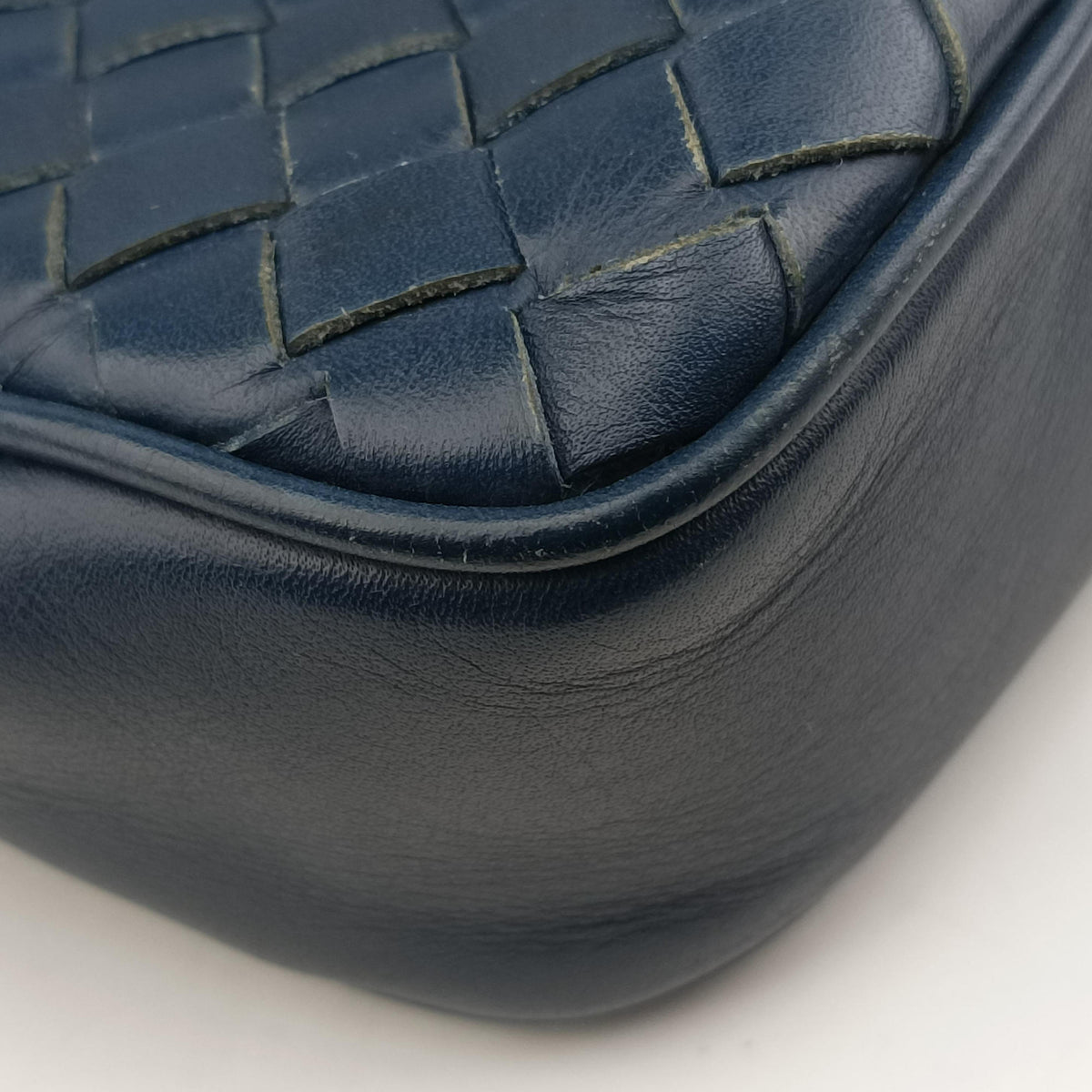 Intrecciato Navy lambskin B063228950イントレチャート ネイビー ラムスキン B063228950