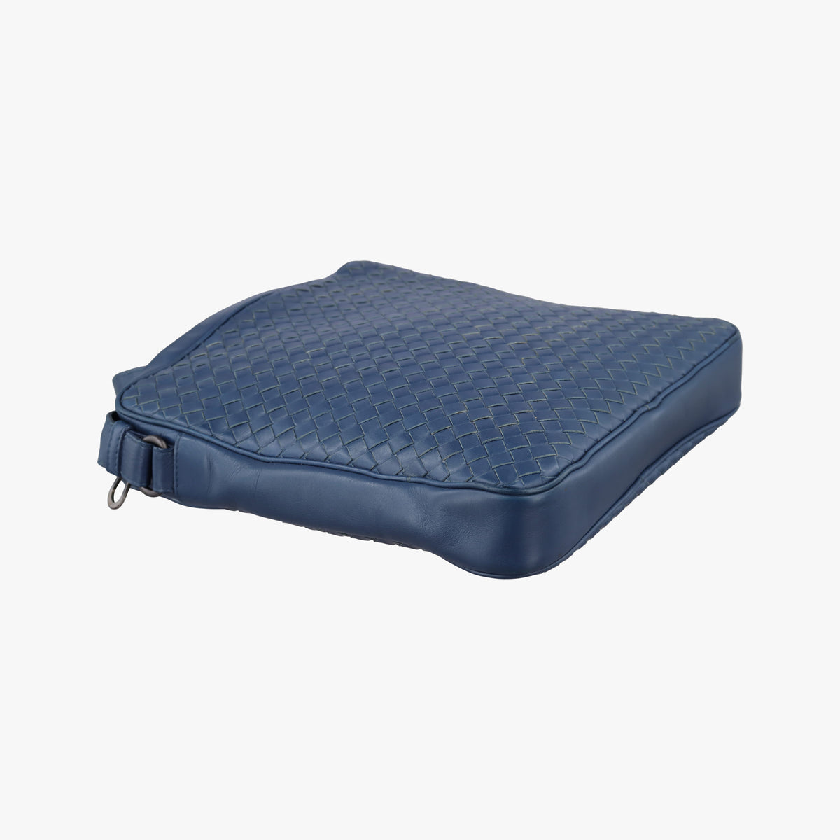 Intrecciato Navy lambskin B063228950イントレチャート ネイビー ラムスキン B063228950
