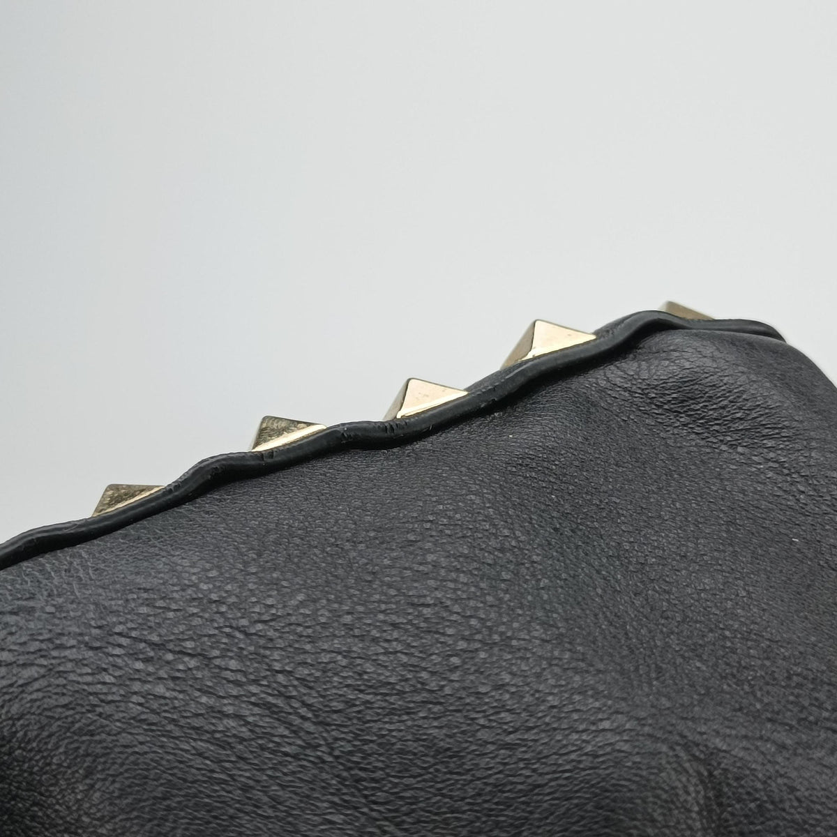 Rockstud Black Leather Lot number unknownロックスタッズ ブラック レザー 製番不明
