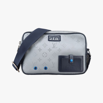 Alpha Messenger Grey Monogram Satellite M44169 CA4138アルファ メッセンジャー グレー モノグラム サテライト M44169 CA4138