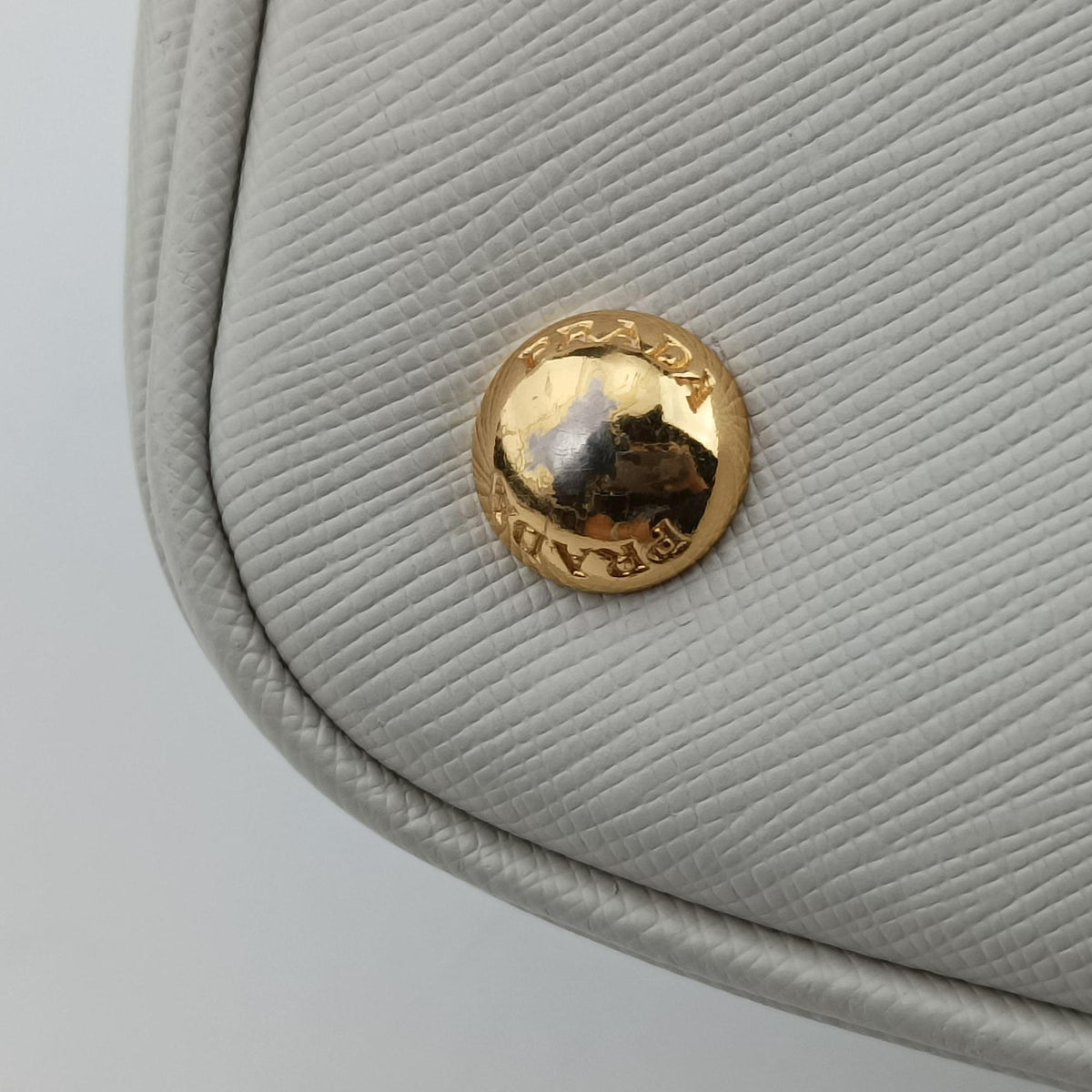 Promenade White SAFFIANO Leather BN2558 7/R 165プロムナード ホワイト サフィアーノレザー BN2558 7/R 165