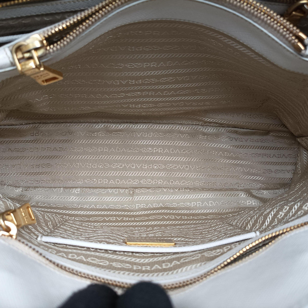 Promenade White SAFFIANO Leather BN2558 7/R 165プロムナード ホワイト サフィアーノレザー BN2558 7/R 165