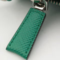 Triangle Logo Plate Green SAFFIANO Leather 2VH155 56 2トライアングル ロゴ プレート グリーン サフィアーノレザー 2VH155 56 2